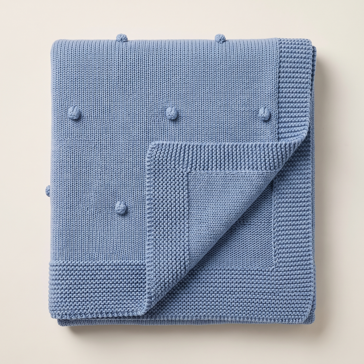Babydecke aus Baumwolle im Popcornstrick in Blau – Strickdecke für Jungen und Neugeborene